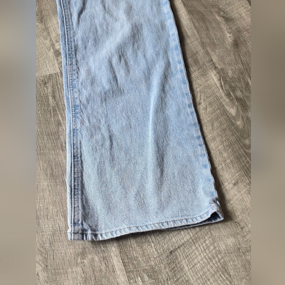 H&M Denim Jeans in Light Blue - Picture 4 of 6